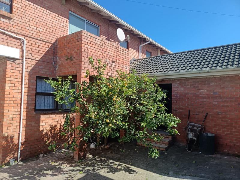 5 Bedroom Property for Sale in Malabar Eastern Cape